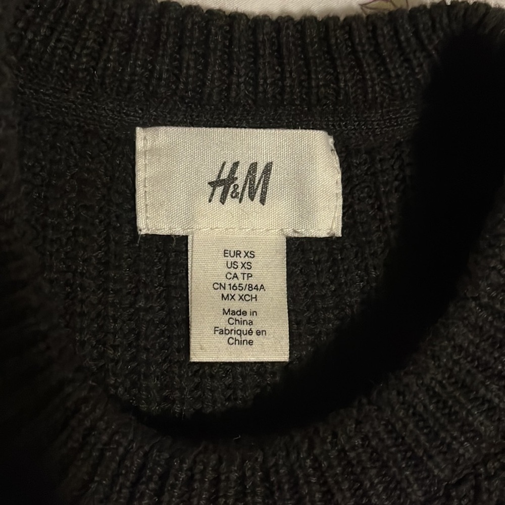 sweater (HM) - Picture 3 of 6